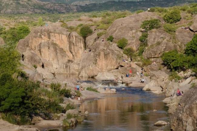 El río Mina Clavero es una de las 7 Maravillas Naturales Argentinas