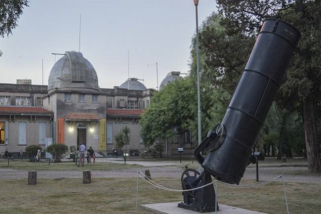 La astronomía cordobesa relacionada con el Nobel de Física