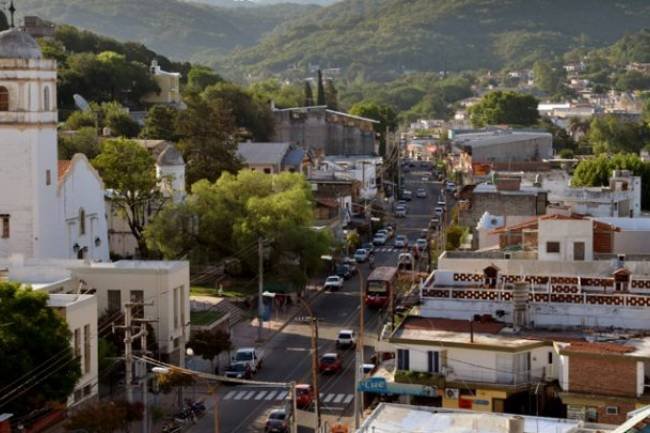 En Río Ceballos todos contentos: Abren comercios y se incrementó un 40 por ciento la caja municipal