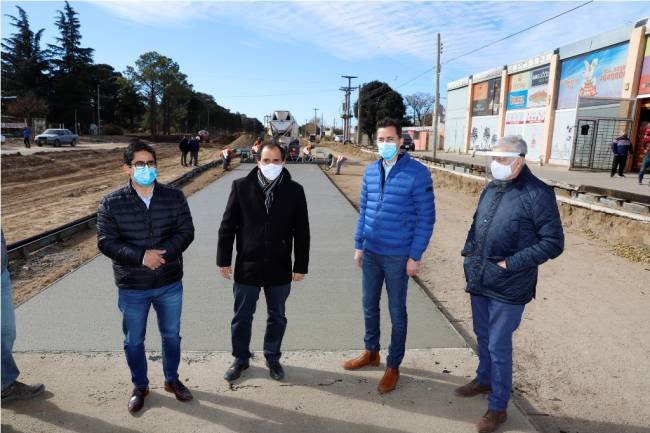 Río Cuarto: El vicegobernador recorrió la obra del Bv. Buteler