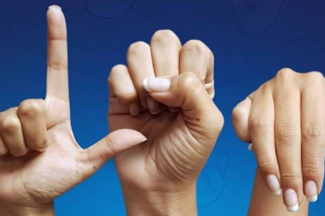 Los empleados municipales de Córdoba aprenderán el lenguaje de señas 