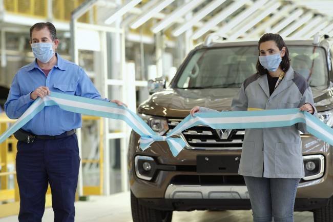 Arrancó en Córdoba la producción de la nueva pick up argentina: La Renault Alaskan