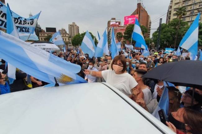 Bullrich, sobre pasaje a Córdoba: "Fue un procedimiento legal pero que riñe con mi ética"