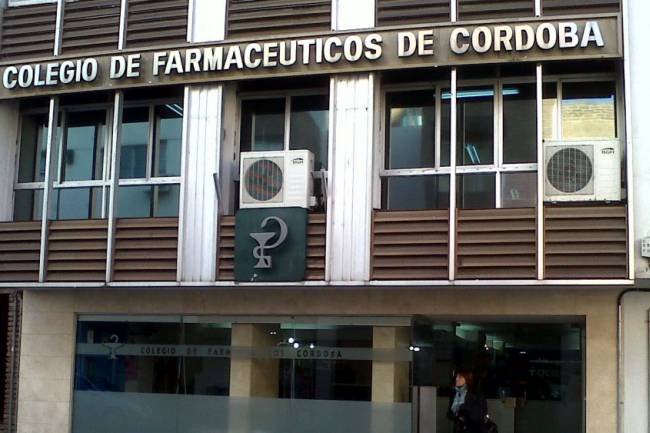 Allanamiento en Colegio de Farmacéuticos: Ordenan la detención de su titular