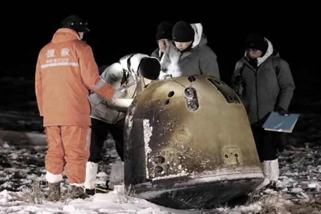 Por primera vez en 44 años, una sonda espacial china trae muestras de la luna