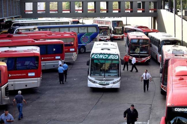 Colectivos interurbanos, en problemas