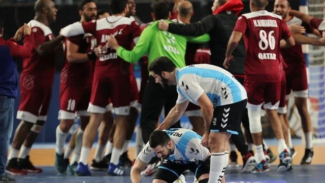 Handball: la Argentina cayó con Qatar en un partido con final dramático, y quedó afuera del mundial.