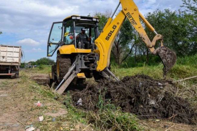 Extraen 75 toneladas de basura en desagüe pluvial