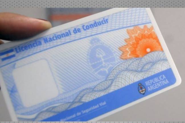 Pronto, se deberá realizar un curso de género para adquirir el carnet de conducir 