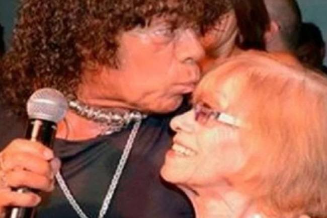 Falleció la mamá de la mona Jiménez 