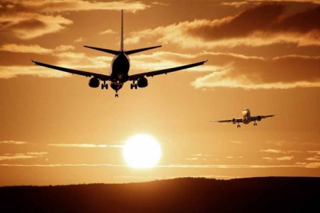 Suspenden los vuelos de Brasil, Chile y México por las nuevas cepas