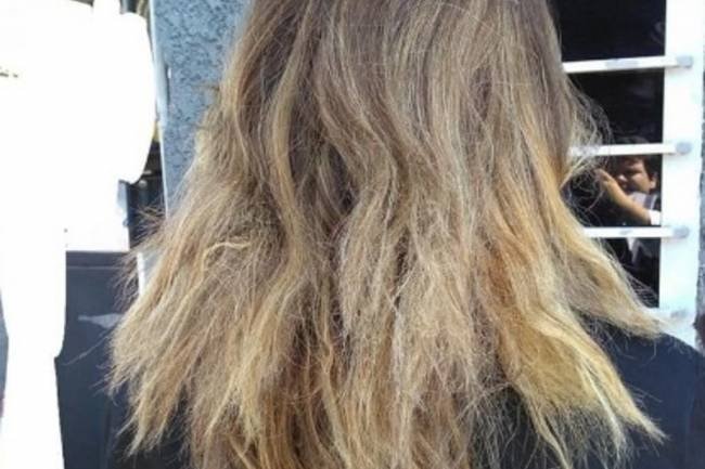 Por quemarle el pelo a una clienta, peluquero fue condenado