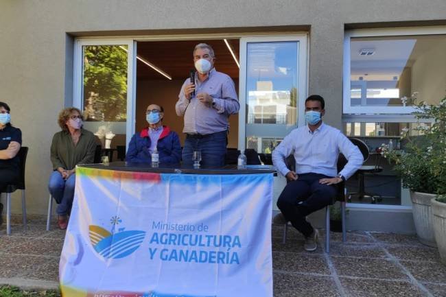 Entregaron 50 millones para productores agropecuarios