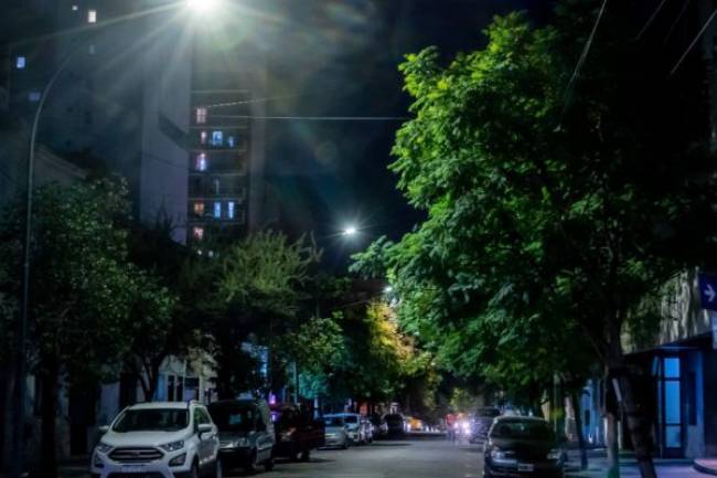 El barrio Güemes ya está mejor iluminado