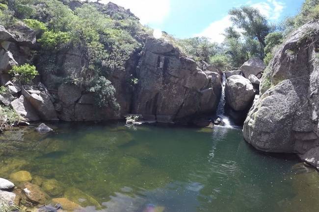 En Capilla del Monte se encuentra Huertas Malas... Un paraje más que misterioso. 