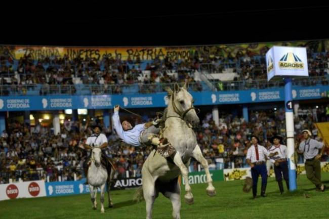 Festival de Jesús María: Evalúan un pasaporte de vacunación 