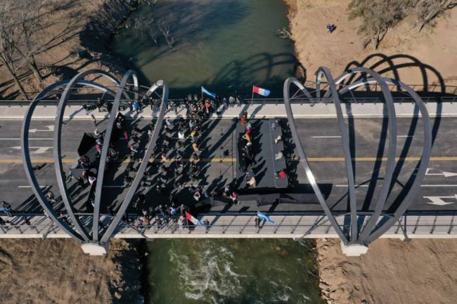 Inauguraron un nuevo puente que une a las dos Villas
