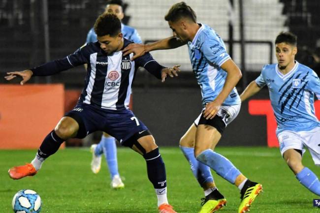 Talleres eliminó a estudiantes (RC) y avanza a cuartos
