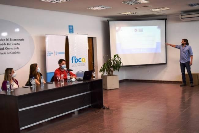 Capacitaron a emprendedores en técnica comercial y financiera