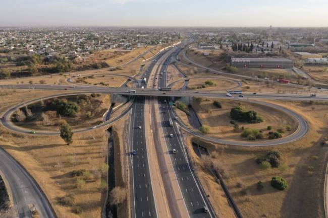 Se completó el anillo  en Av. Circunvalación con tres carriles listos para transitar