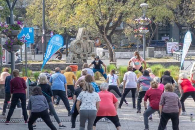 Invitan a personas mayores a ponerse en acción