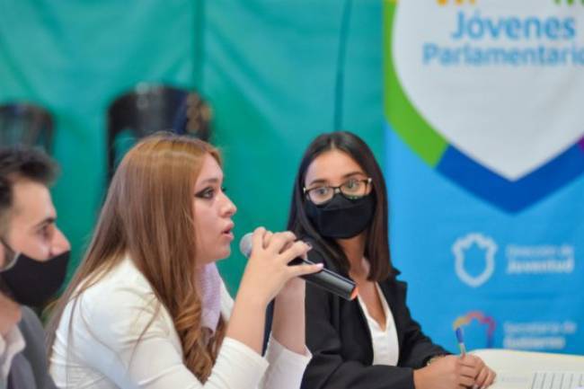 Llega una segunda edición de "Jóvenes Parlamentarios"