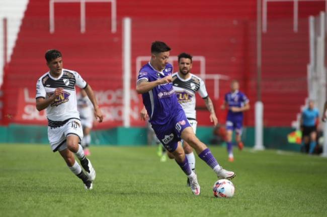 Instituto sigue sin rumbo y suma otra derrota
