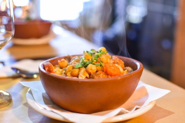 Promueven proyecto para mejorar la atención al cliente en locales gastronómicos