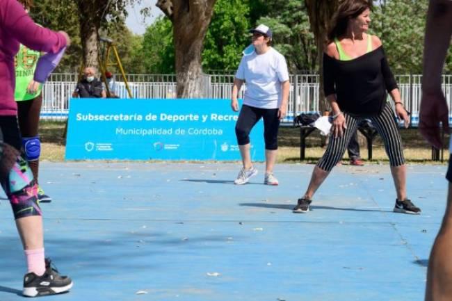 Celebraron su día más de 400 personas mayores, participando de actividades deportivas