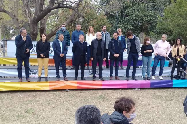 Con el respaldo de Cornejo, Lousteau, Larreta y Bullrich, Juntos por el Cambio presentó a sus candidatos