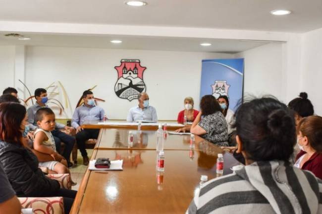Santa Rosa: 32 familias recibieron vouchers para materiales de construcción 