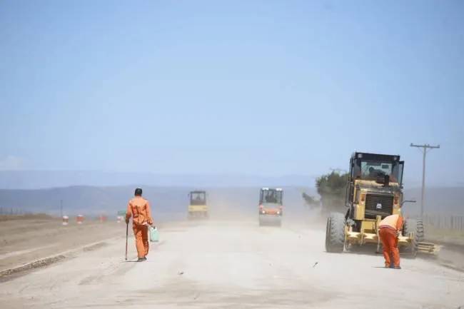 Avanza la obra de pavimentación del camino que une Corralito con la ruta 36