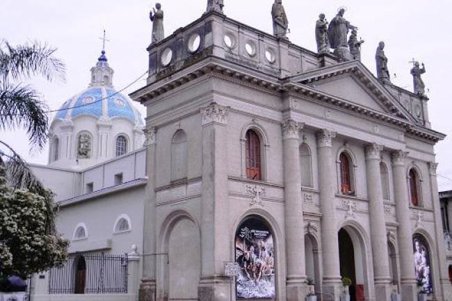 Mitos y Leyendas: Los párpados de la Virgen de la Catedral de Villa María