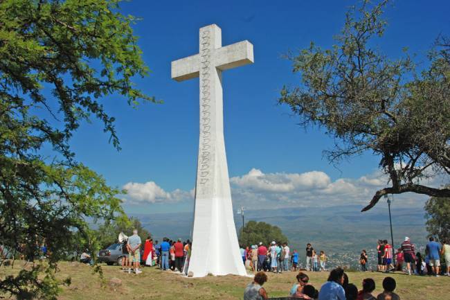 Cerro La Cruz: Vuelven las visitas nocturnas