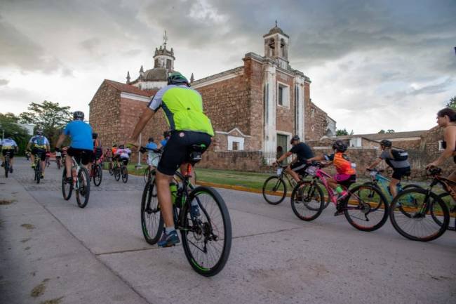 A pedalear: Llega una nueva edición del Bicitour Nocturno