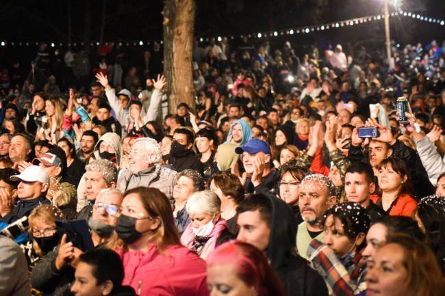 Una gran fiesta se vivió con los Carnavales del Rio