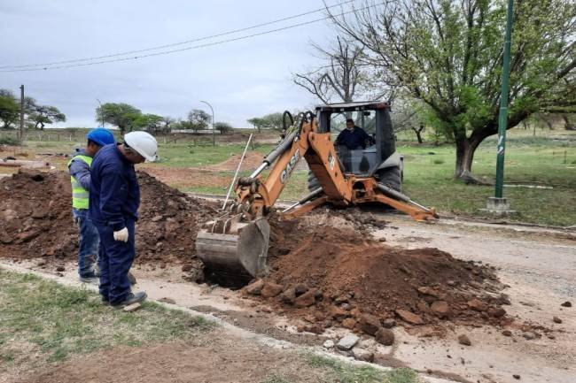 Sigue avanzando la construcción de la red de efluentes cloacales