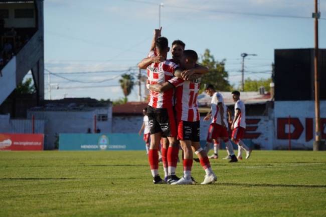 Instituto salvó el empate en Mendoza