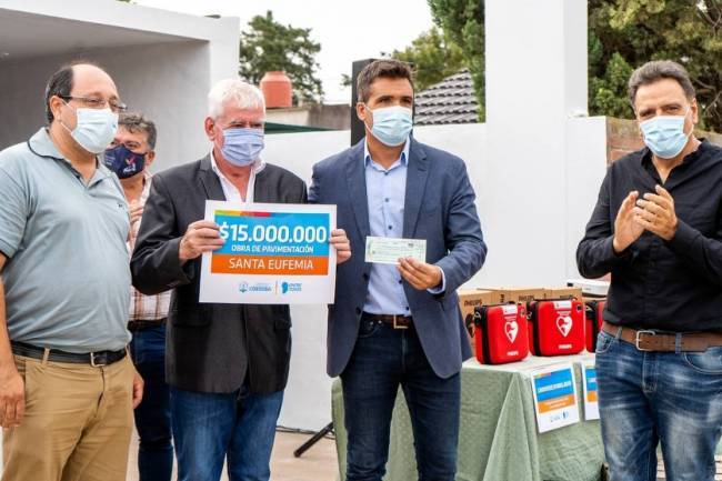 Localidades del sur cordobés recibieron aportes, equipamiento médico y vehículos de seguridad