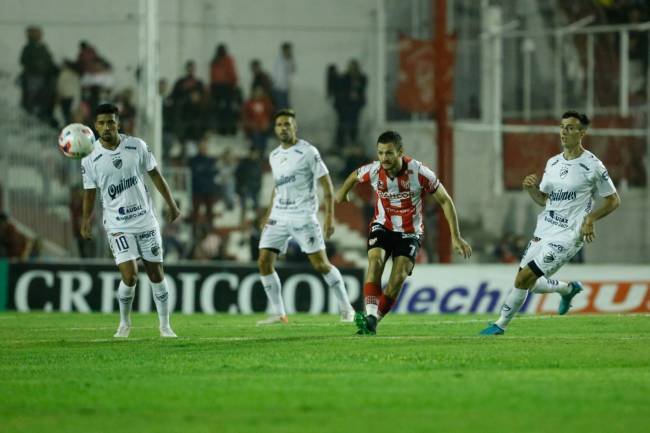 Instituto y Quilmes no se sacaron ventaja