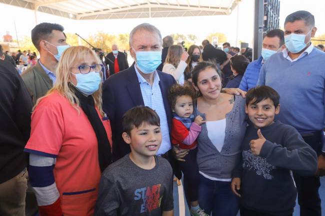 Rio Cuarto ya cuenta con otro polideportivo social y con nuevo equipamiento médico
