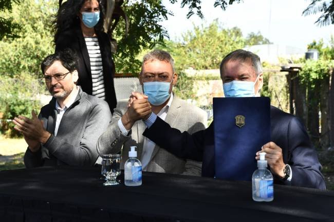 Realizarán obras de urbanización en tres barrios de Cruz del Eje