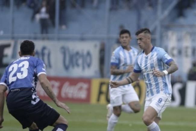 Talleres volvió a caer en el torneo local 