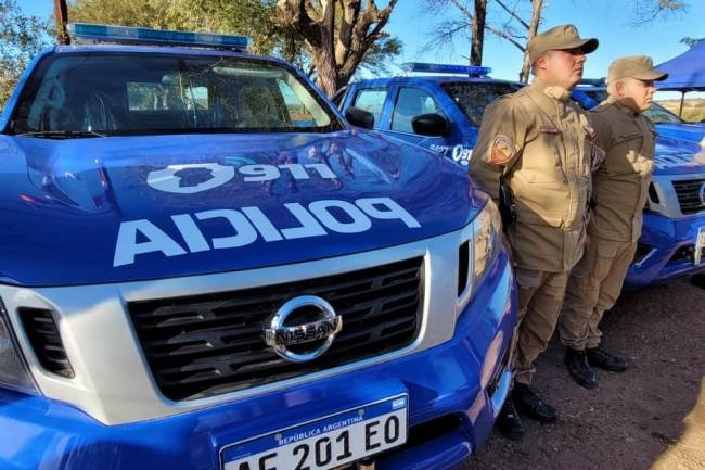 Habilitaron nuevas bases de Patrulla Rural y entregaron nuevas camionetas