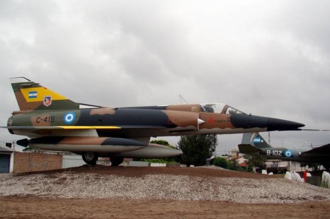 Recibirán en Córdoba los restos de un avión derribado en Malvinas