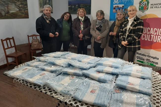 Villa Nueva: Excelente acción para enviar bufandas a ex combatientes de Malvinas