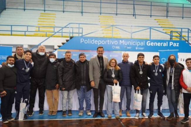 Deportistas recibieron reconocimiento de la Municipalidad