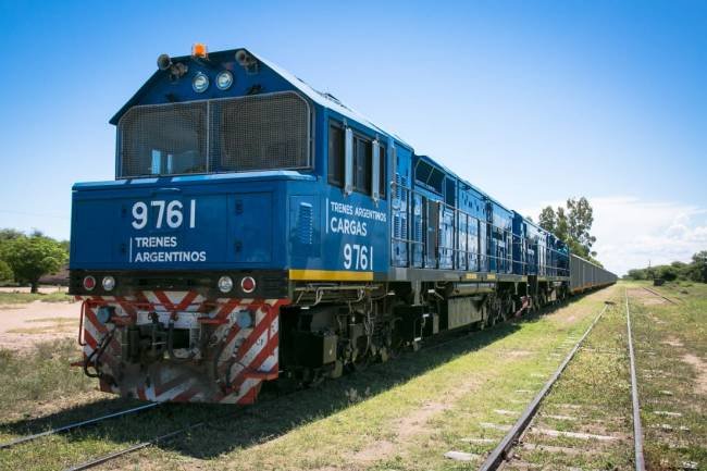 A fines de 2023 todas las vías férreas pasarán a control estatal