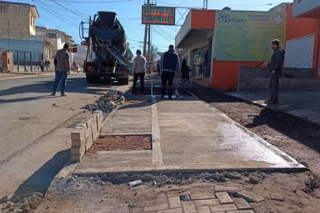 Unquillo: Comenzaron las obras de reparación de veredas