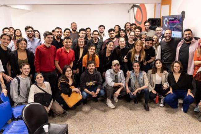 Más de 7000 cordobeses de 43 barrios fueron beneficiados  con el Desafío Jóvenes Innovadores